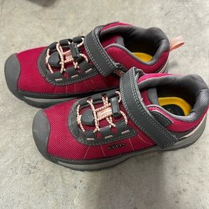 Keen shoes. Kids size 11. Brand new no box